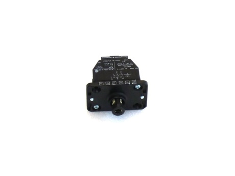 SWITCHING ELEMENT SWITCHING ELEMENT