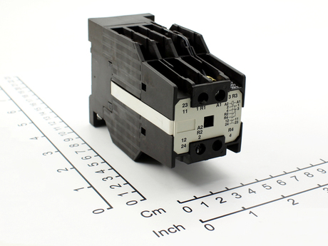 CONTACTOR CONTACTOR